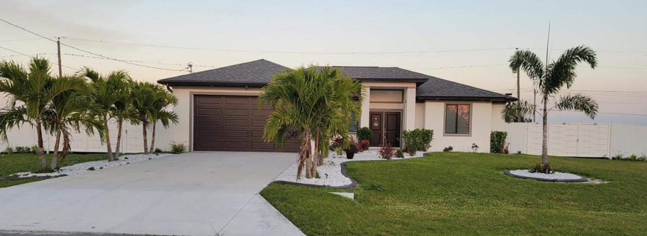 Esme & Iosvany Apartment Cape Coral Exterior photo